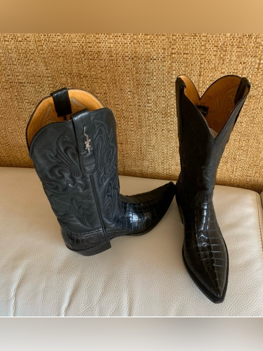 Rare Limited edition real Crocodile
Leather Boots. s7.5.Exclusively
Handcrafted